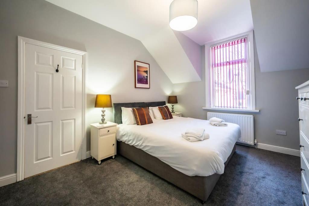 Cosy And Convenient Sunderland Apartment Buitenkant foto